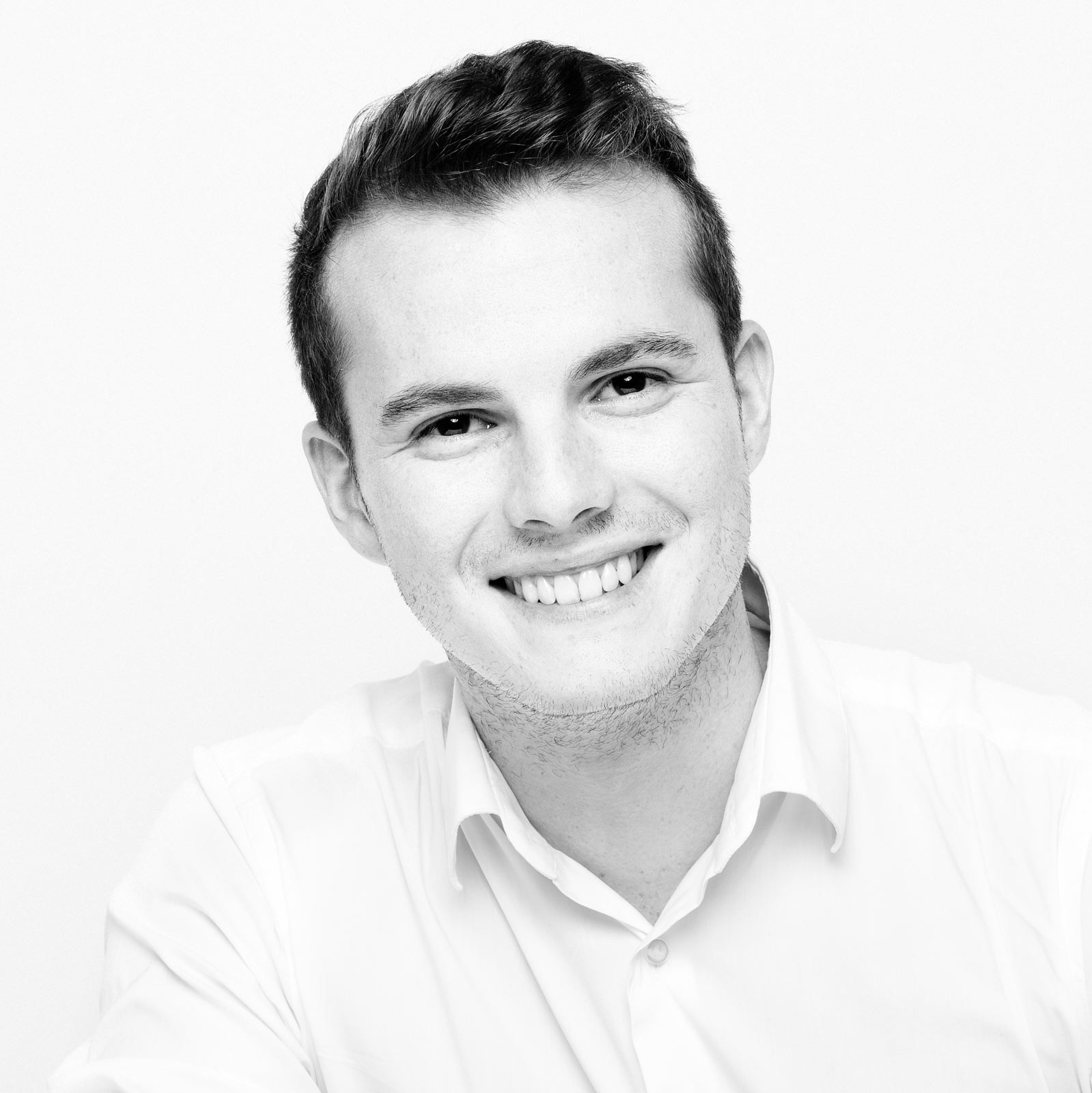 Portrait corporate noir blanc